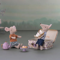 Thumbnail for Afternoon Treat, Mouse - Purple Madelaine