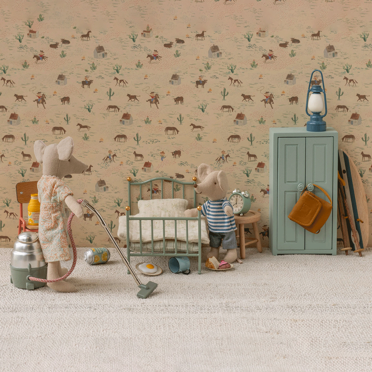 Pre-order Vintage Single Bed Mouse - Mint