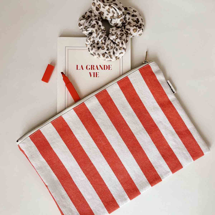 LILI FLAT POUCH STRIPES GREIGE / TOMATO