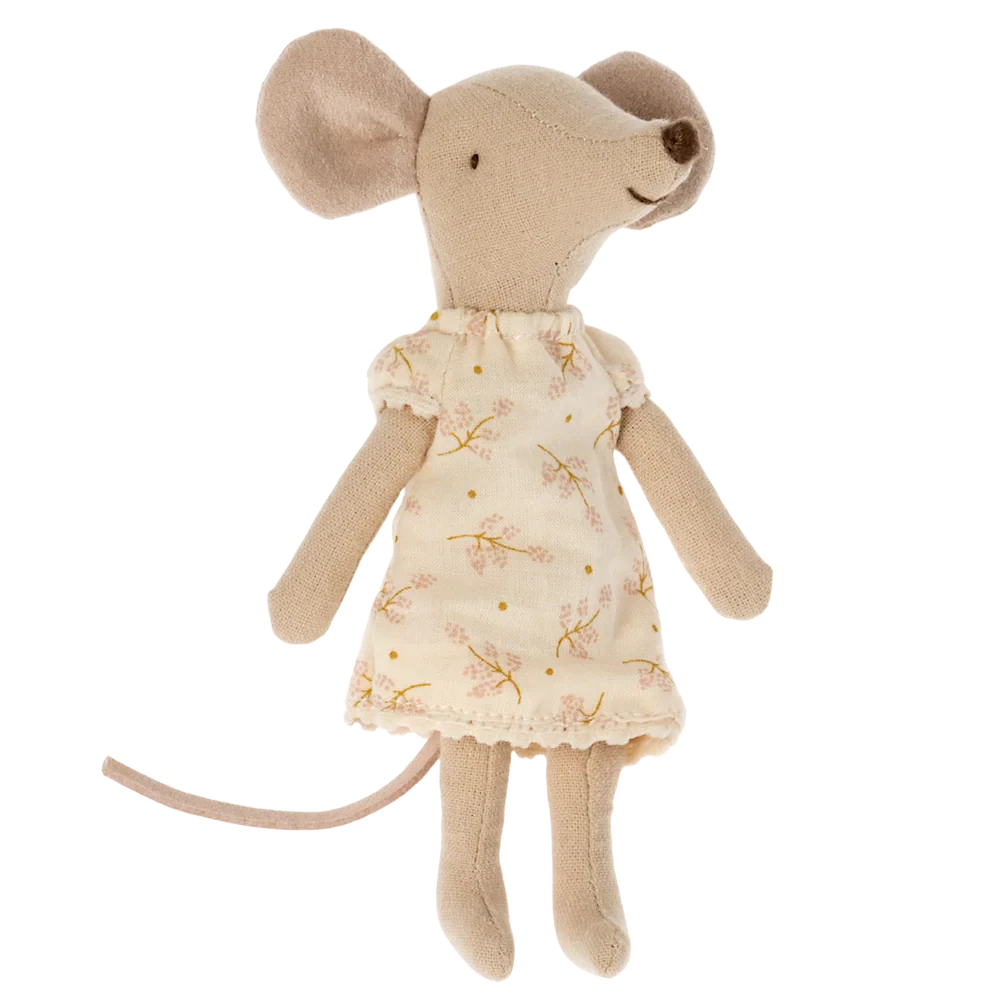 Nightgown For Big Sister Mouse