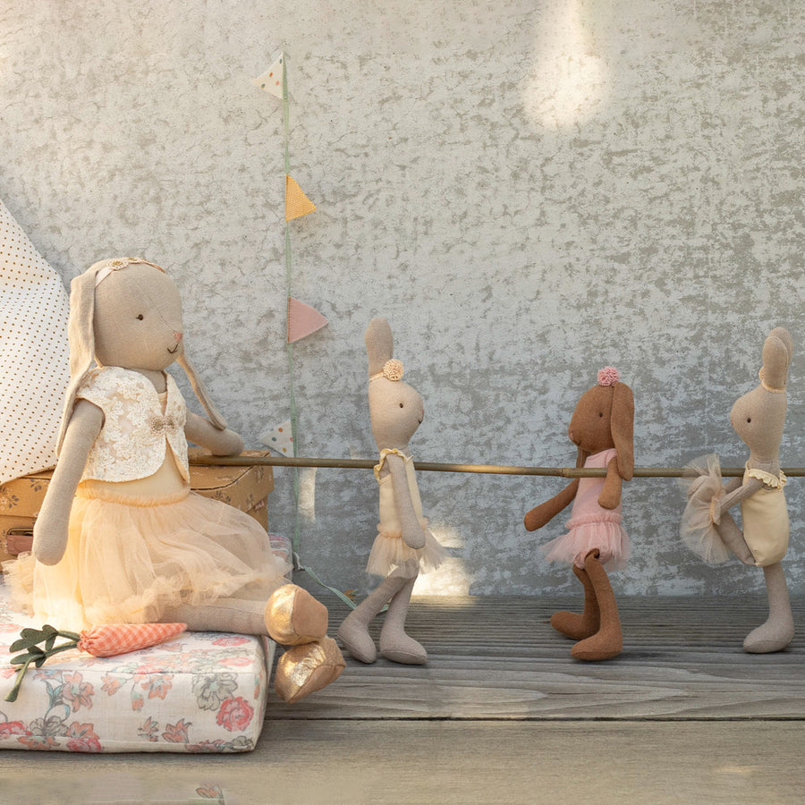 Ballet Suit and Skirt Cream, Size 1