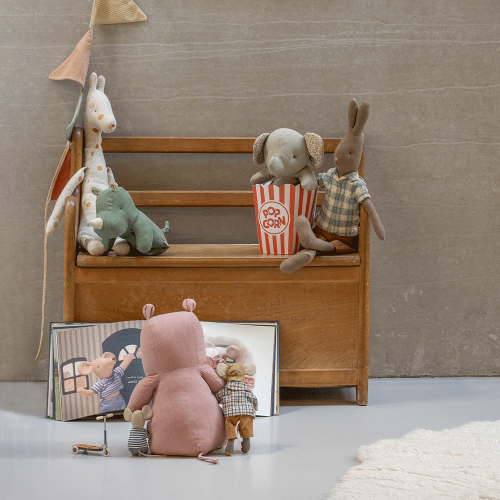 Safari Friends, Elephant, Small - Iron Grey