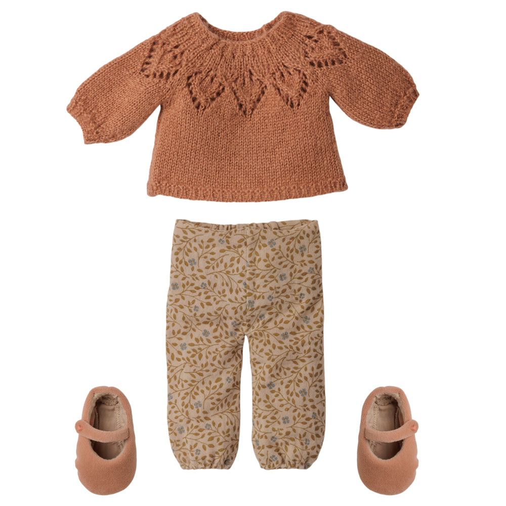 Bunny, Size 3 - Classic - Pants and knitted sweater
