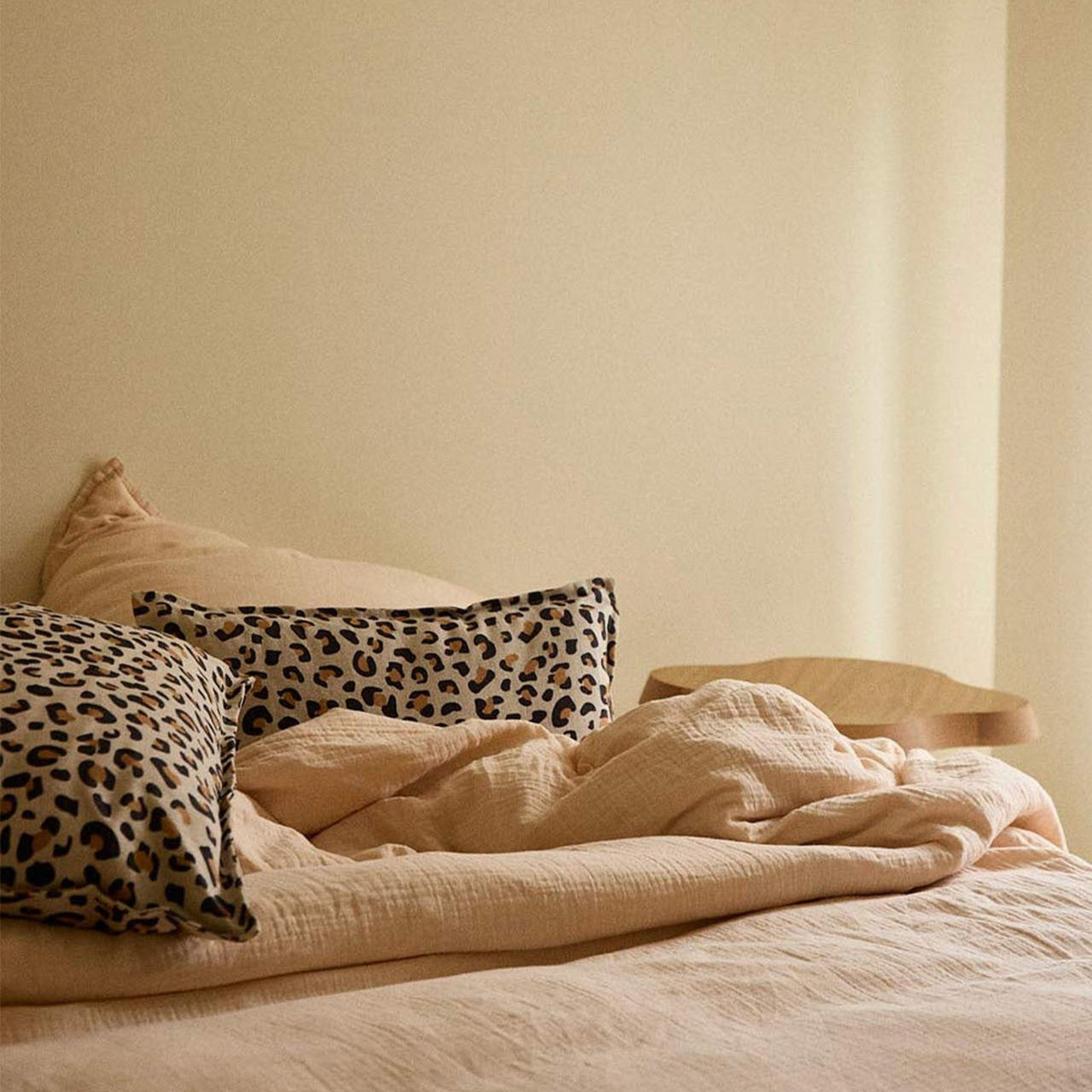Leopard linen cushion cover: With upholstery / 30 x 50 cm