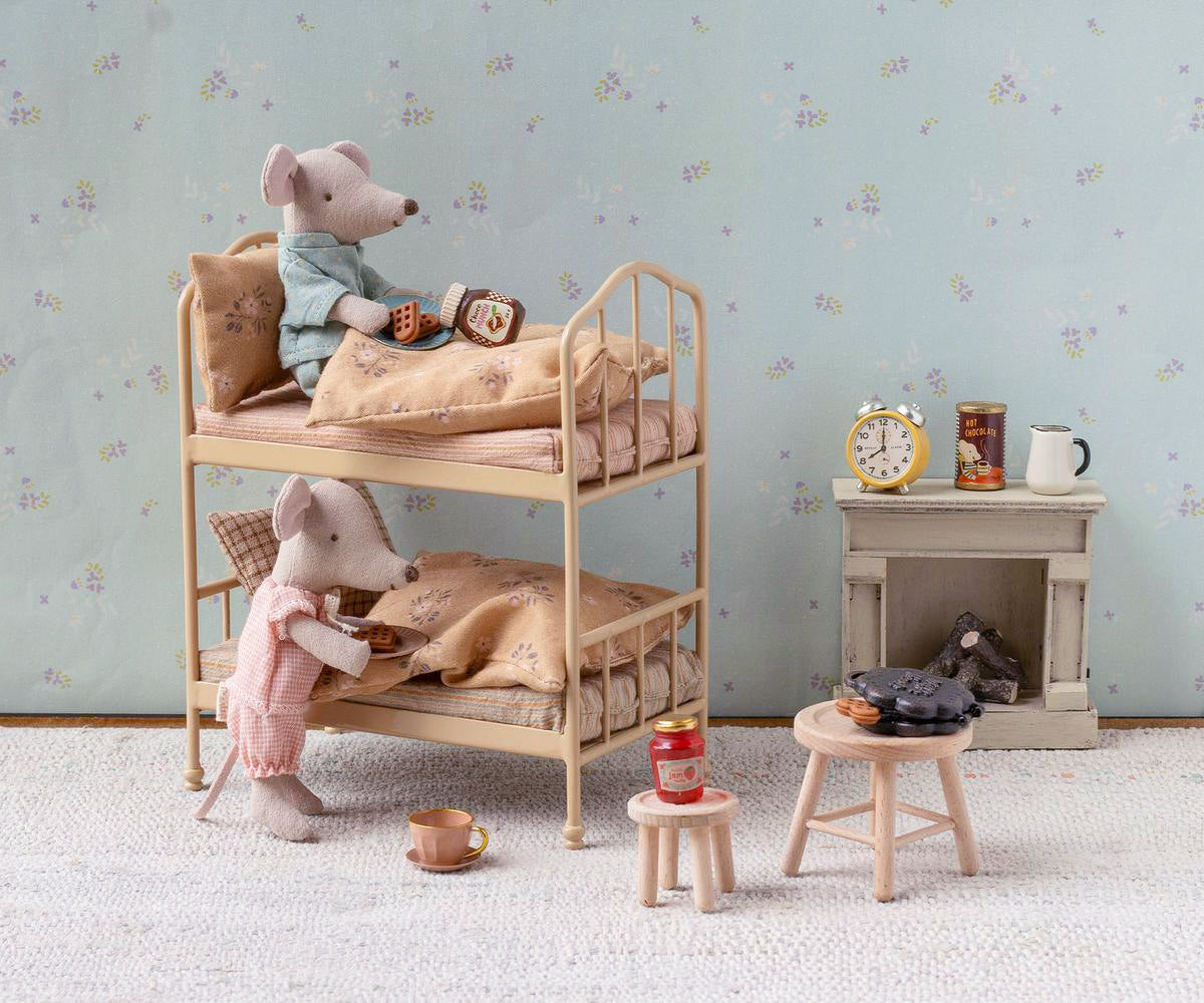 Bunk Bed Mouse - Wheat