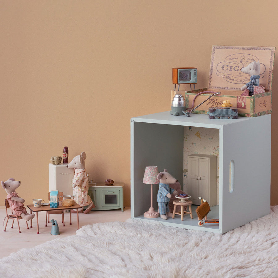 Pre-order Grandma and Grandpa mice in Cigarbox