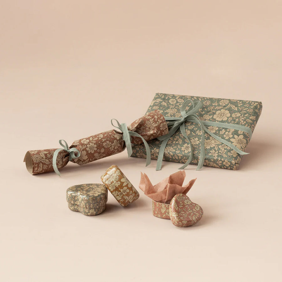 Metal heart box, 2 pcs set