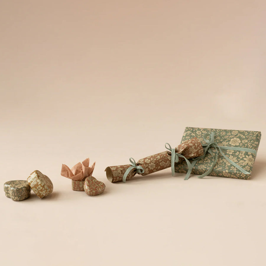 Metal heart box, 2 pcs set