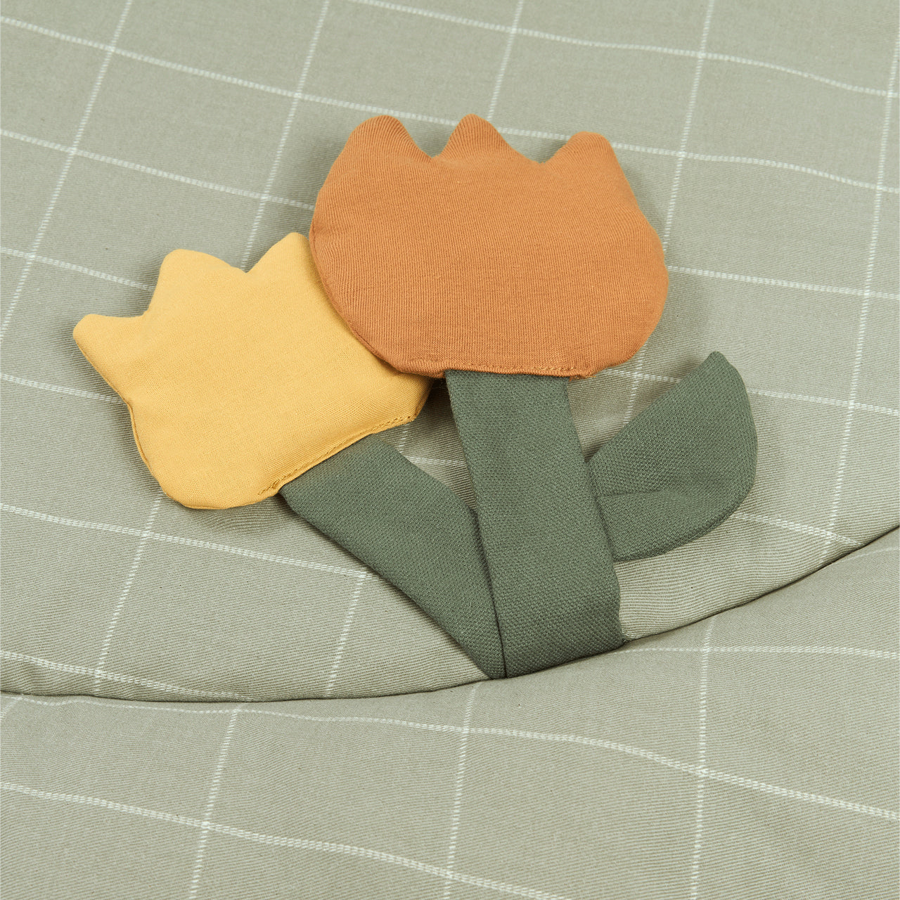 Nobodinoz Round Sensory Activity Nest - Tulip