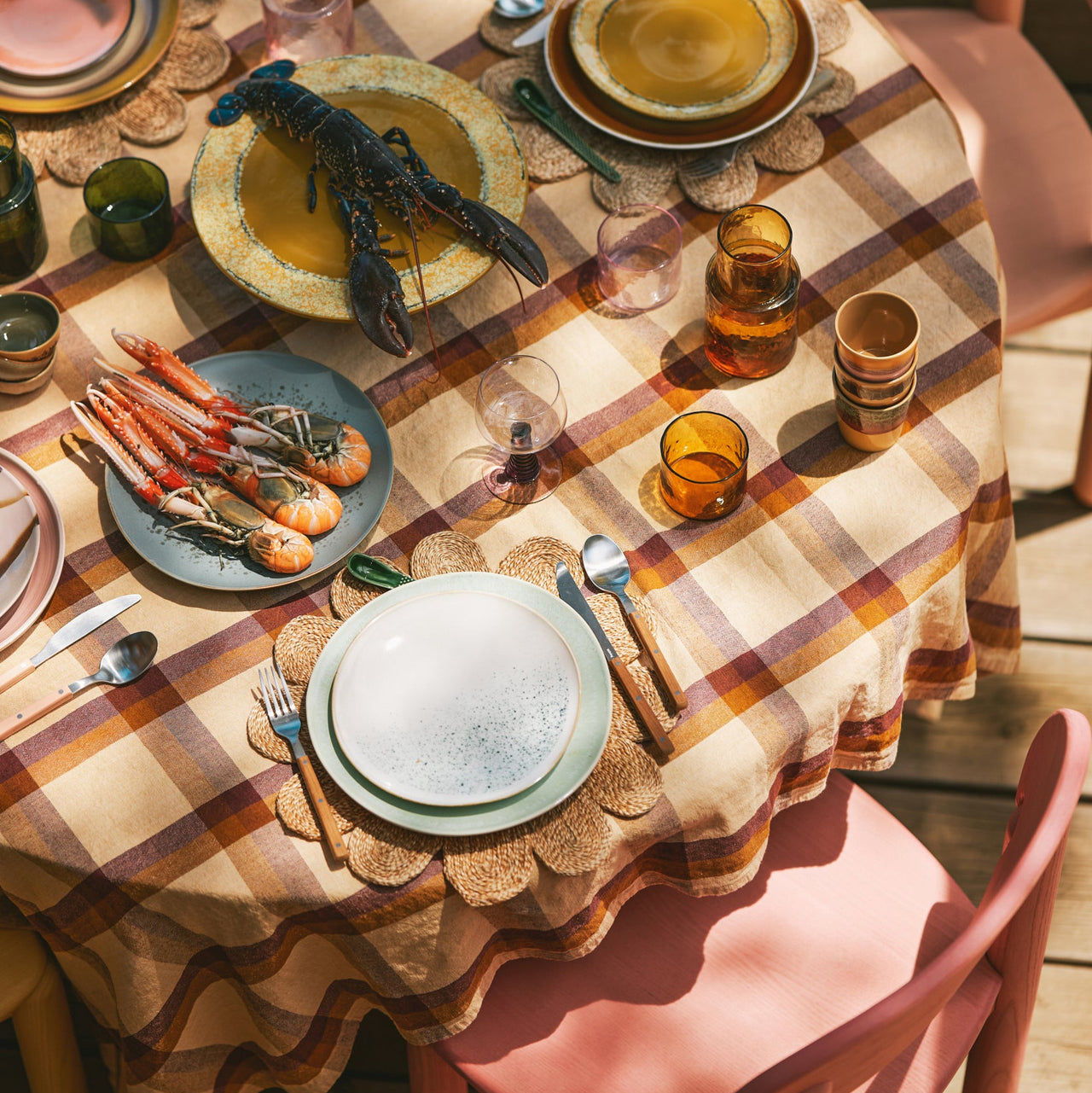 Vida Check Table Cloth Chestnut/ Cream, 140x220cm
