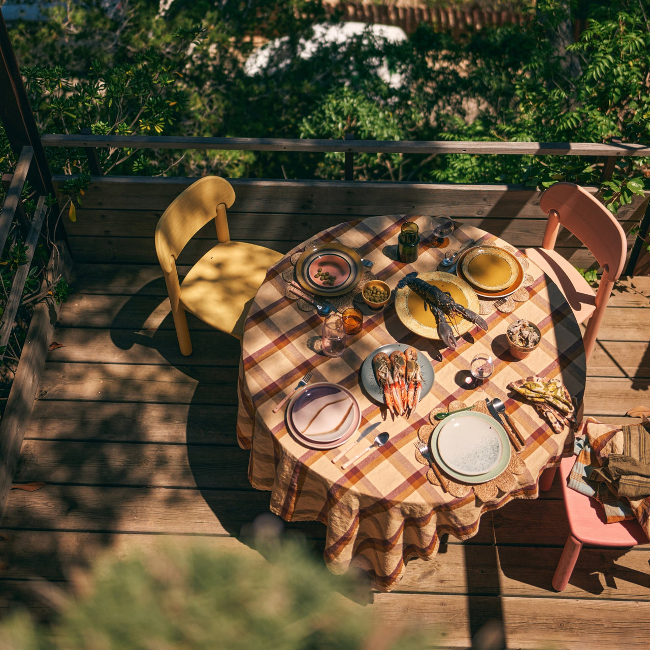 Vida Check Table Cloth Chestnut/ Cream, 140x220cm