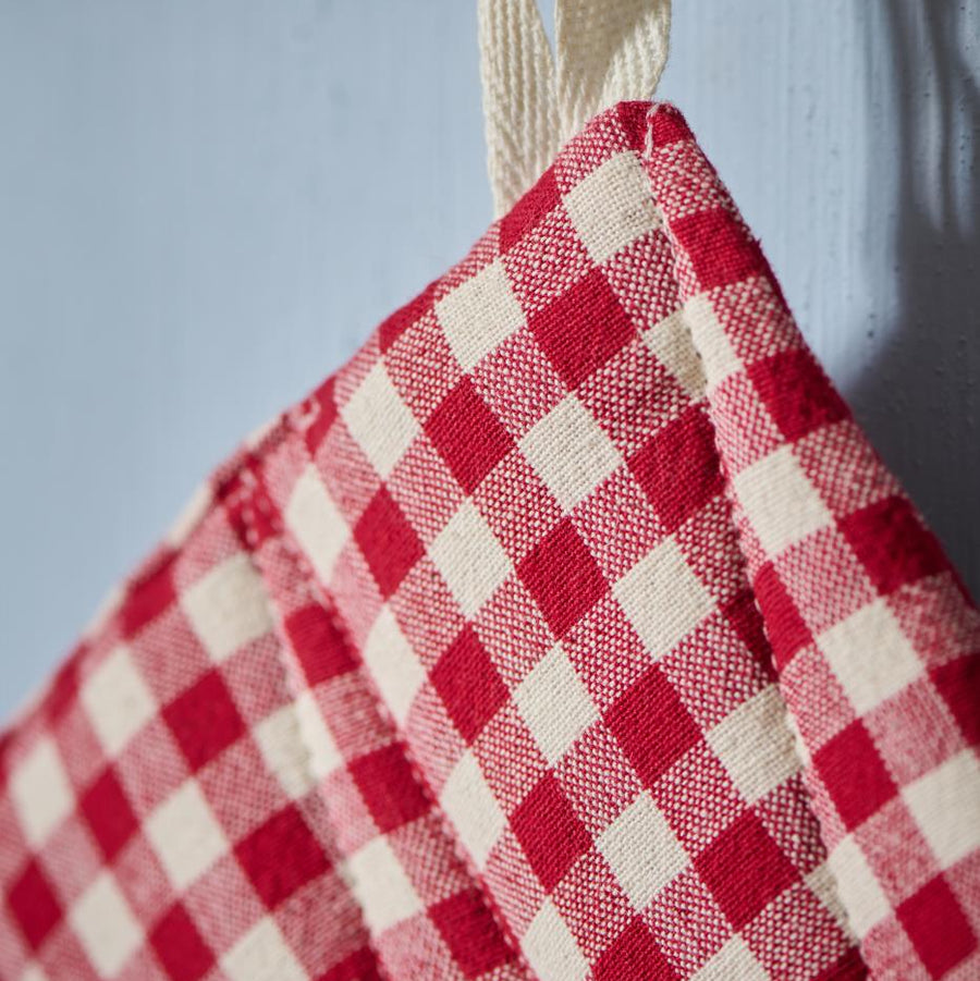 Pot holder Red w/small Natural Checks