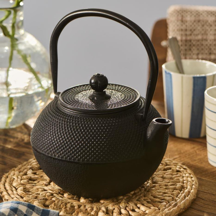 Tea pot w/strainer 1.2 ltr