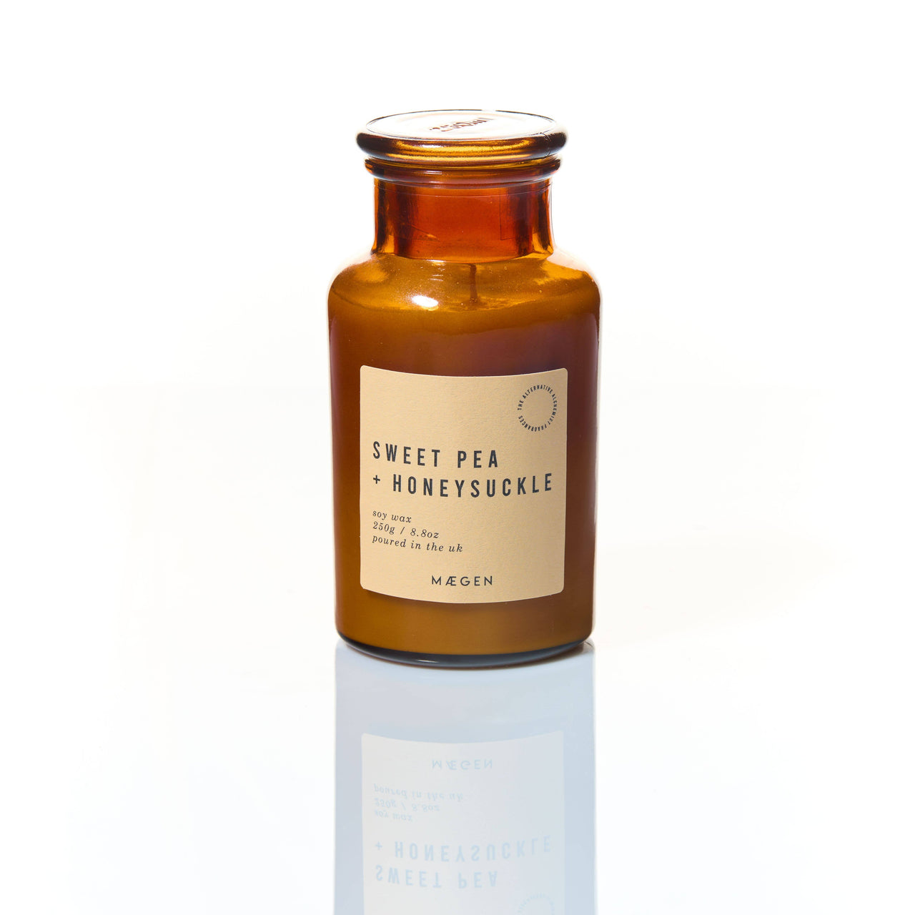 MÆGEN Alchemist Candle - Sweet Pea & Honeysuckle: 250g - 8.8oz