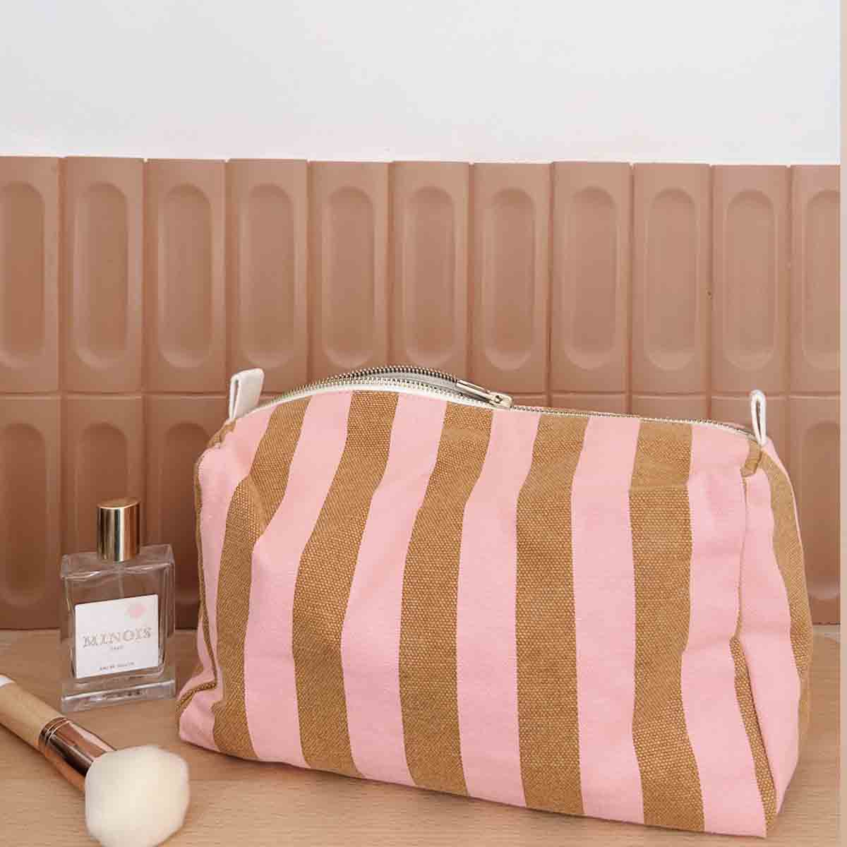 VIC TOILETRY BAG STRPES CARAMEL / STRAWBERRY: CARAMEL / STRAWBERRY / STRIPES / L13*W26*H12