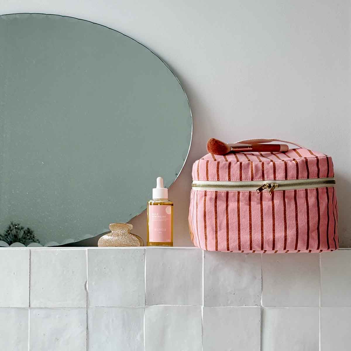 VANITY CASE OONA TENNIS PECAN / STRAWBERRY
