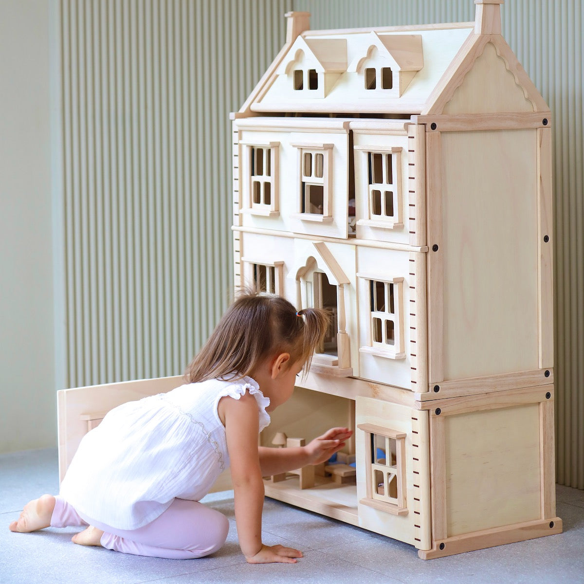 Plan Toys Victorian Dollhouse Basement