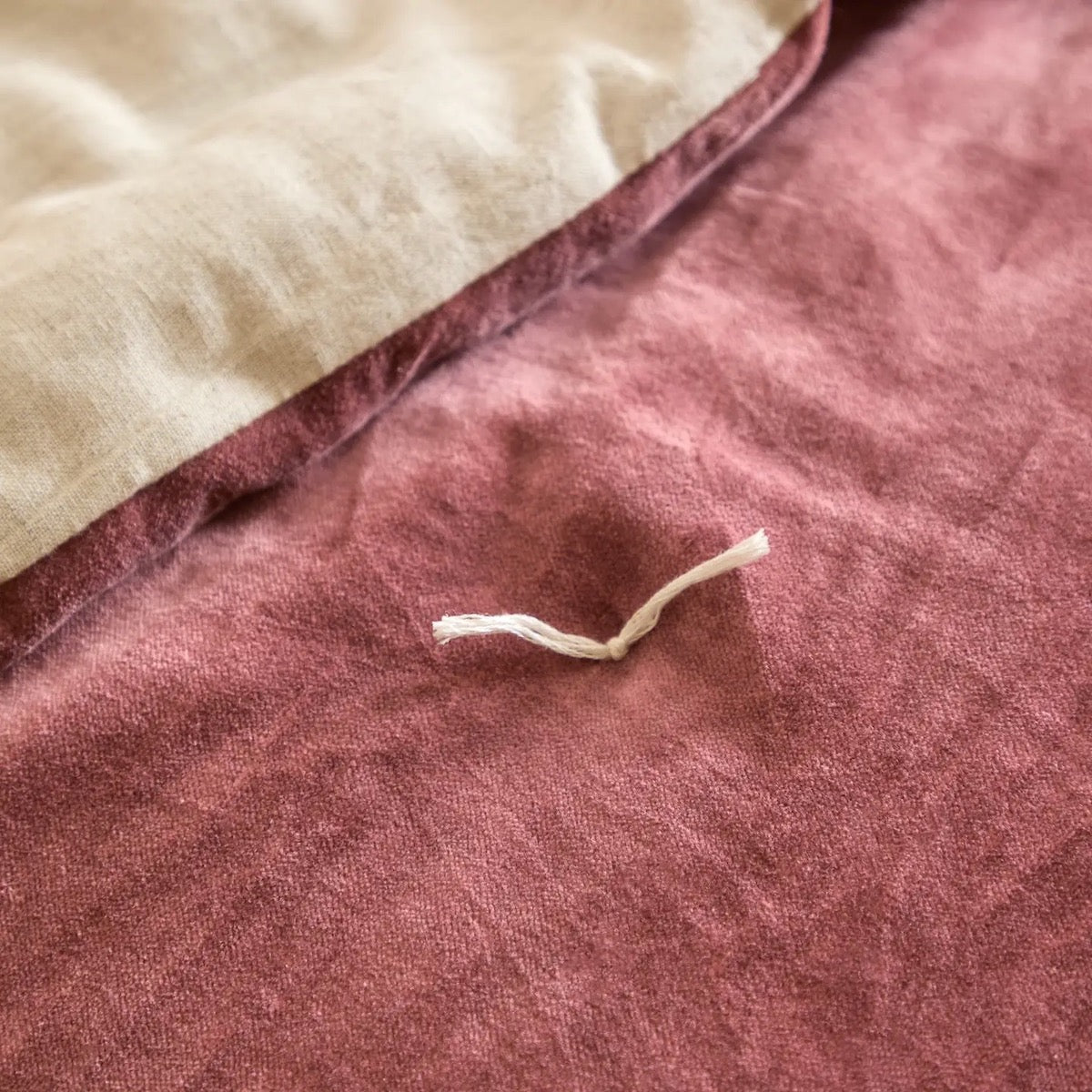 cotton-velvet-bedspread-rose