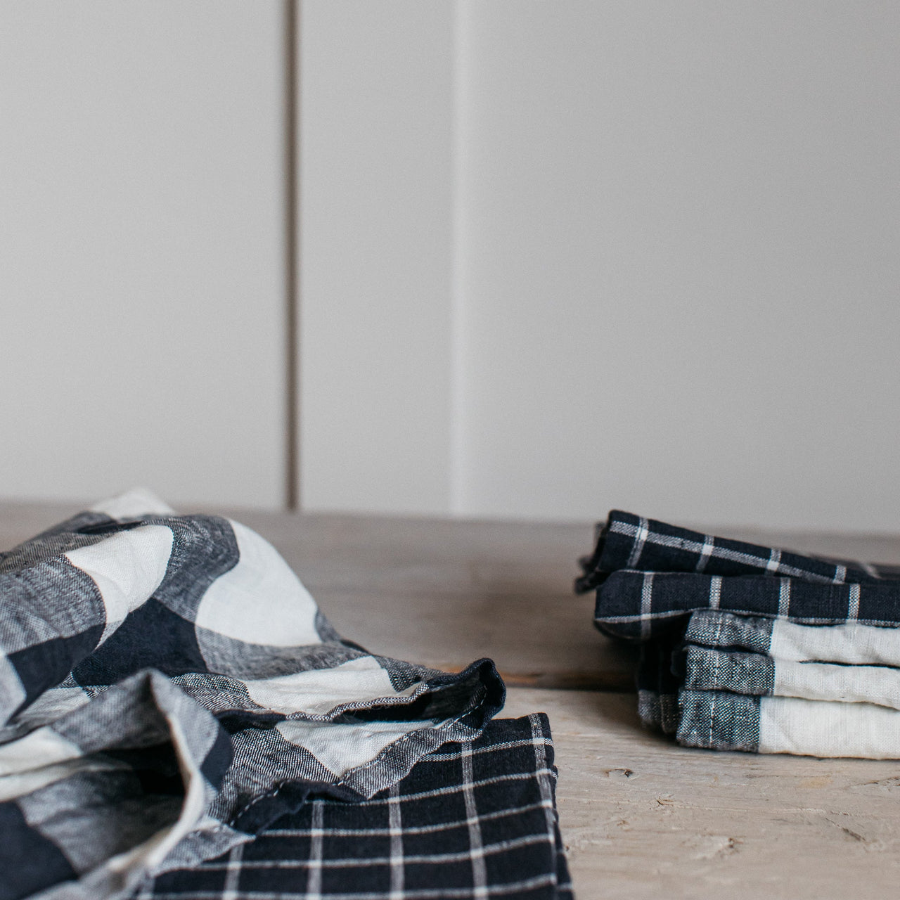 Midnight Grid 100% Linen Set of 4 Napkins