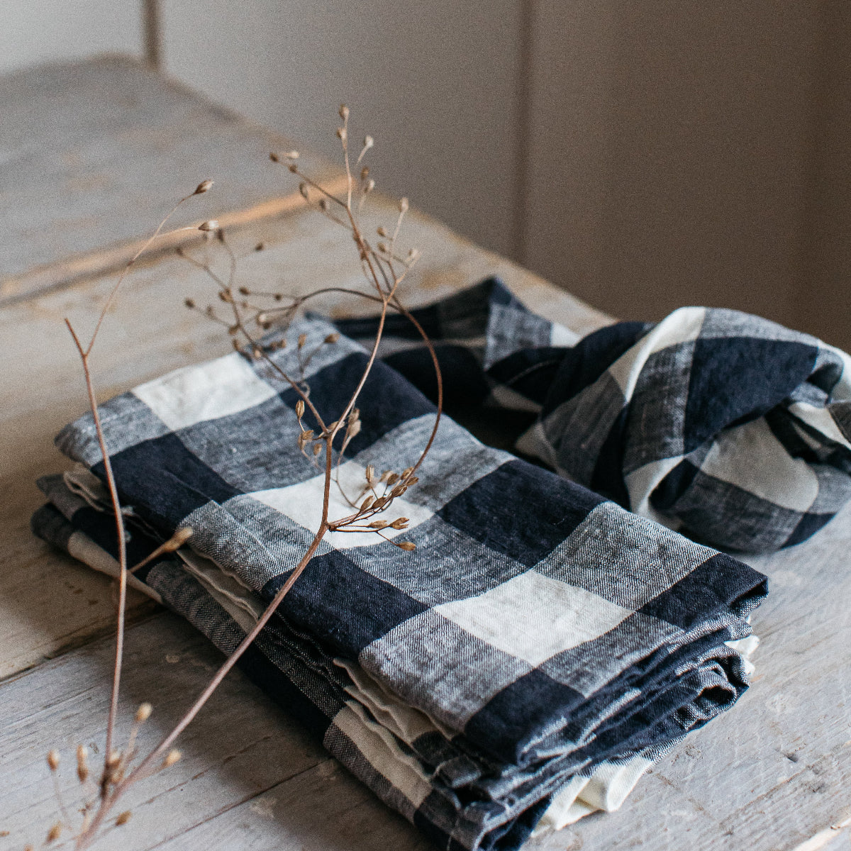 Midnight 100% Linen Gingham Set of 4 Napkins