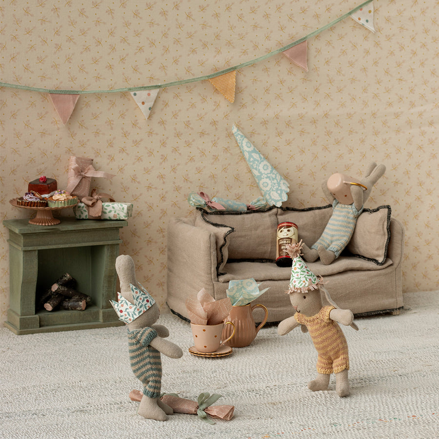 Cakes and Cake stand, Mini