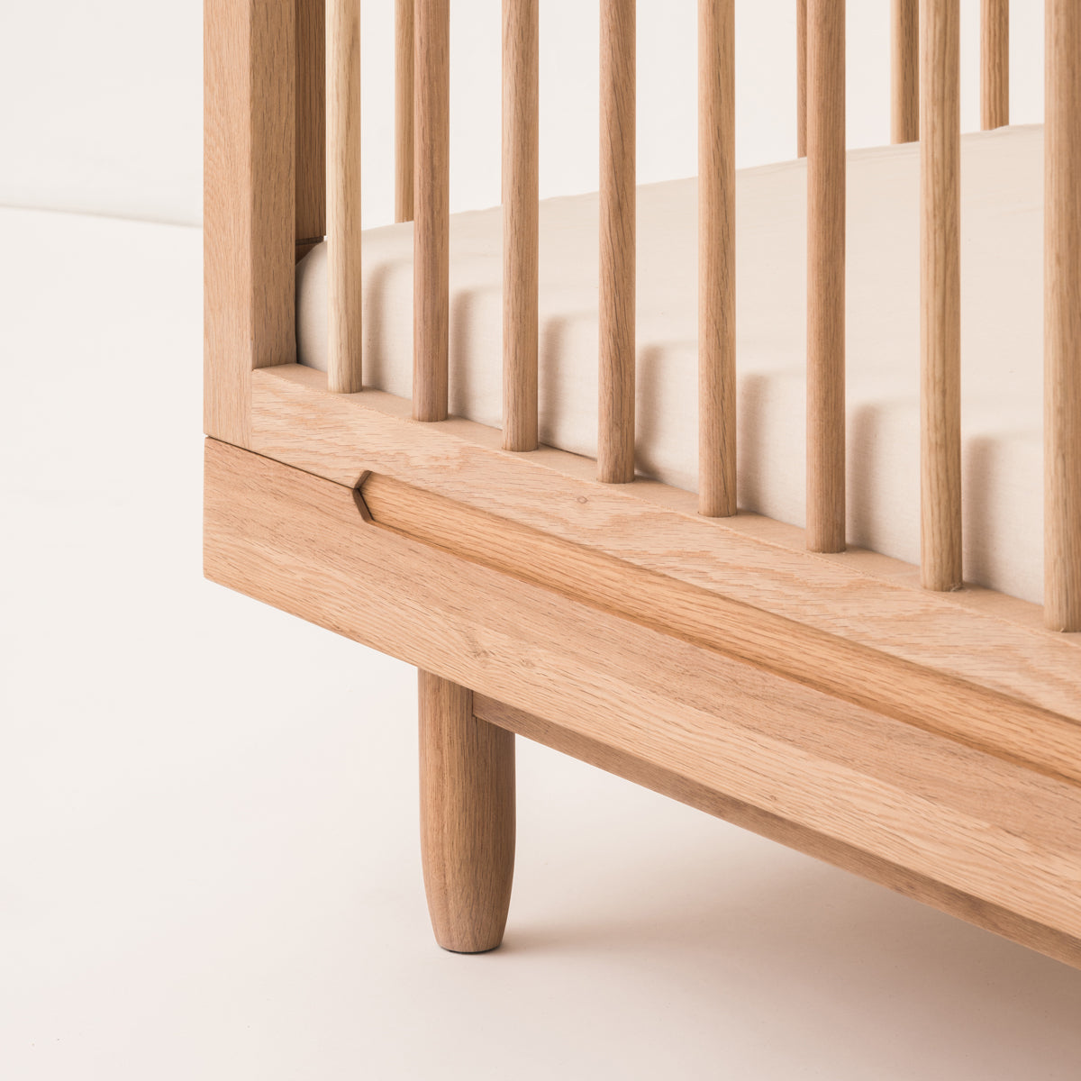 Pure Oak Wood Evolving Crib & Evolving Junior Kit