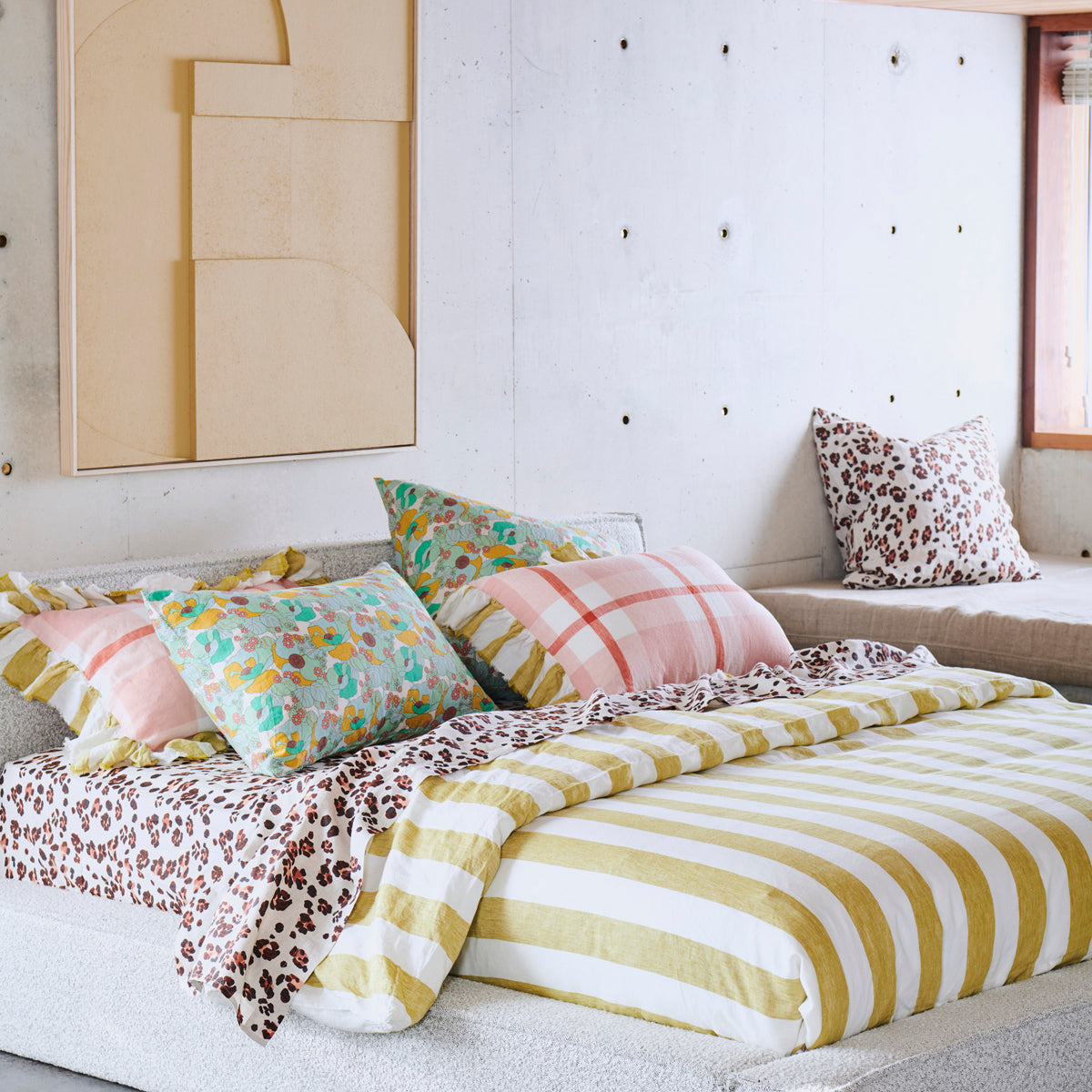 Ruffled edge discount pillowcases