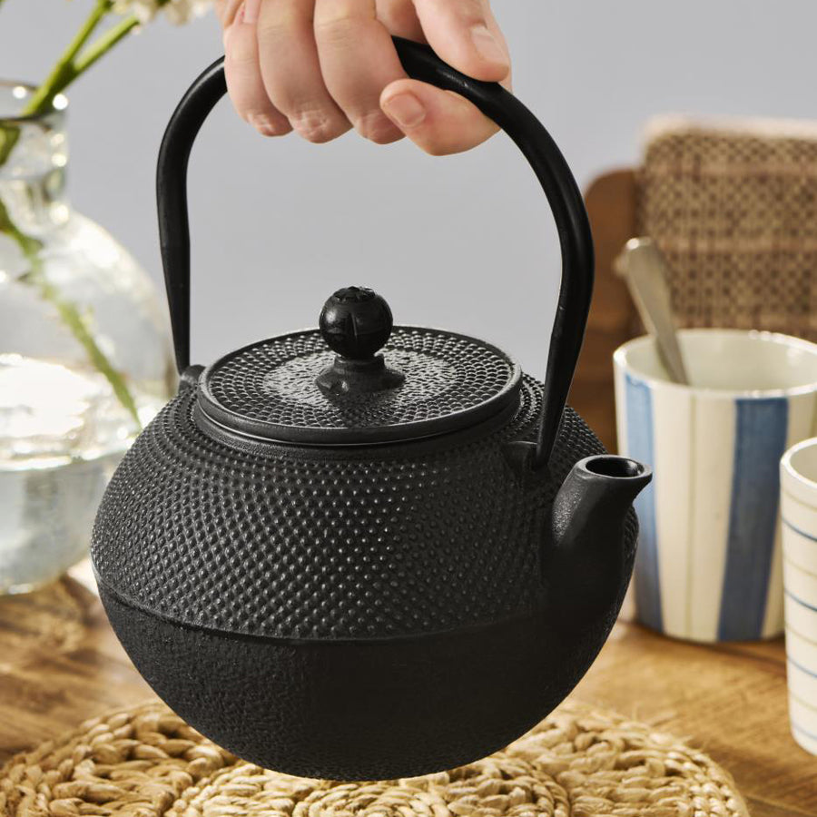 Tea pot w/strainer 1.2 ltr
