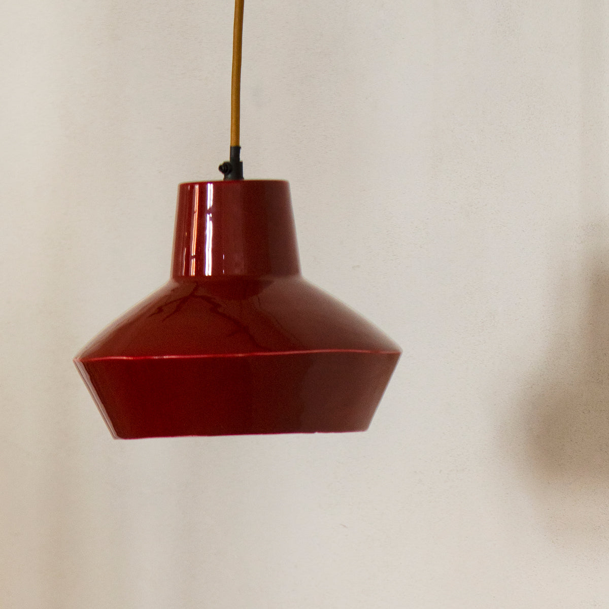 Enamel Ceiling Lamp - Maroon