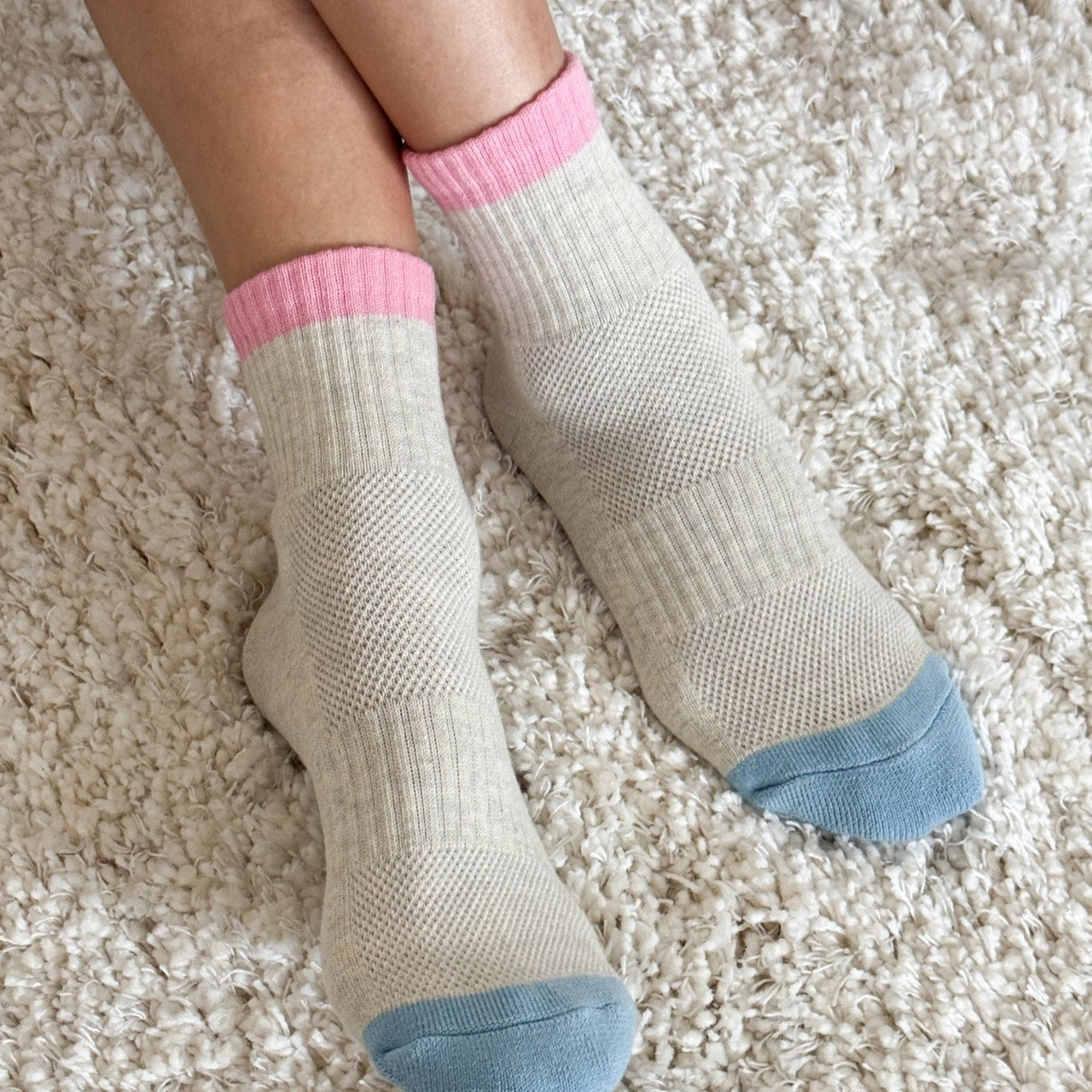 Le Bon Shoppe Girlfriend Socks: Colour Block Grey Pink