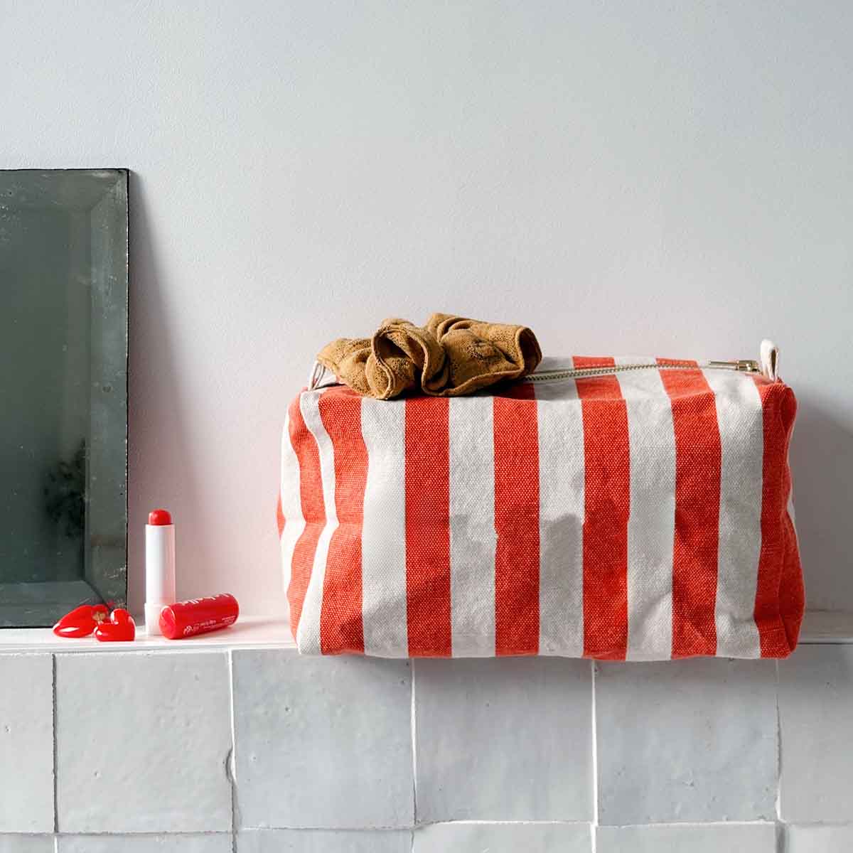 VIC TOILETRY BAG STRIPES GREIGE / TOMATO