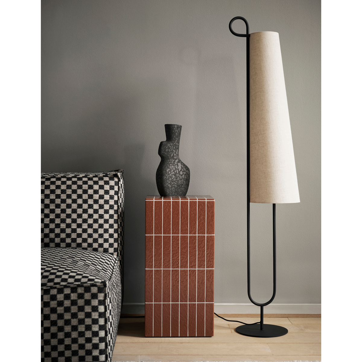 Pillar Pedestal - Brown