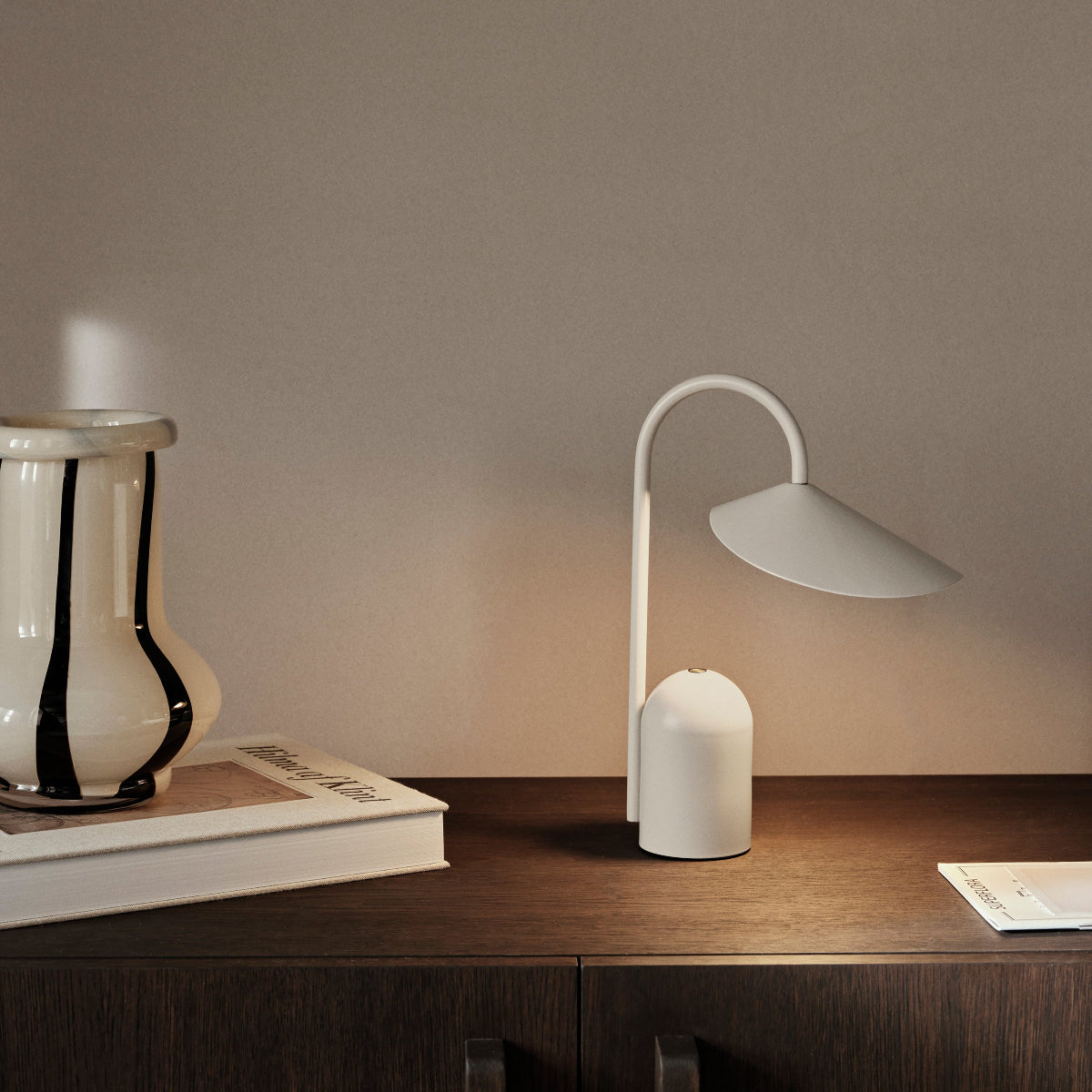 Arum Portable Lamp - Cashmere