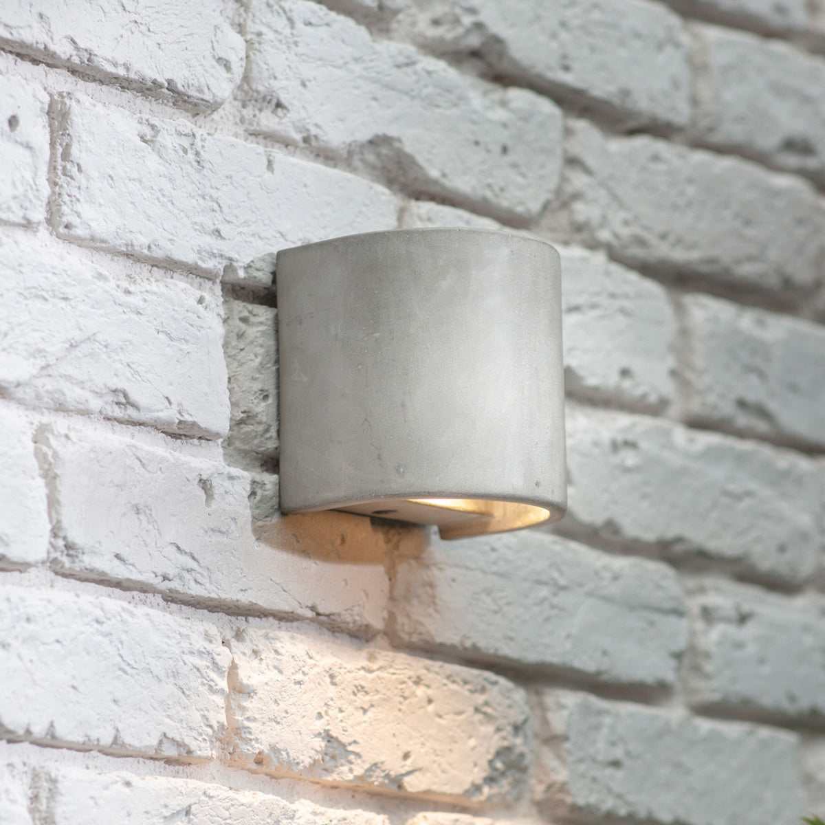 Kew Wall Light