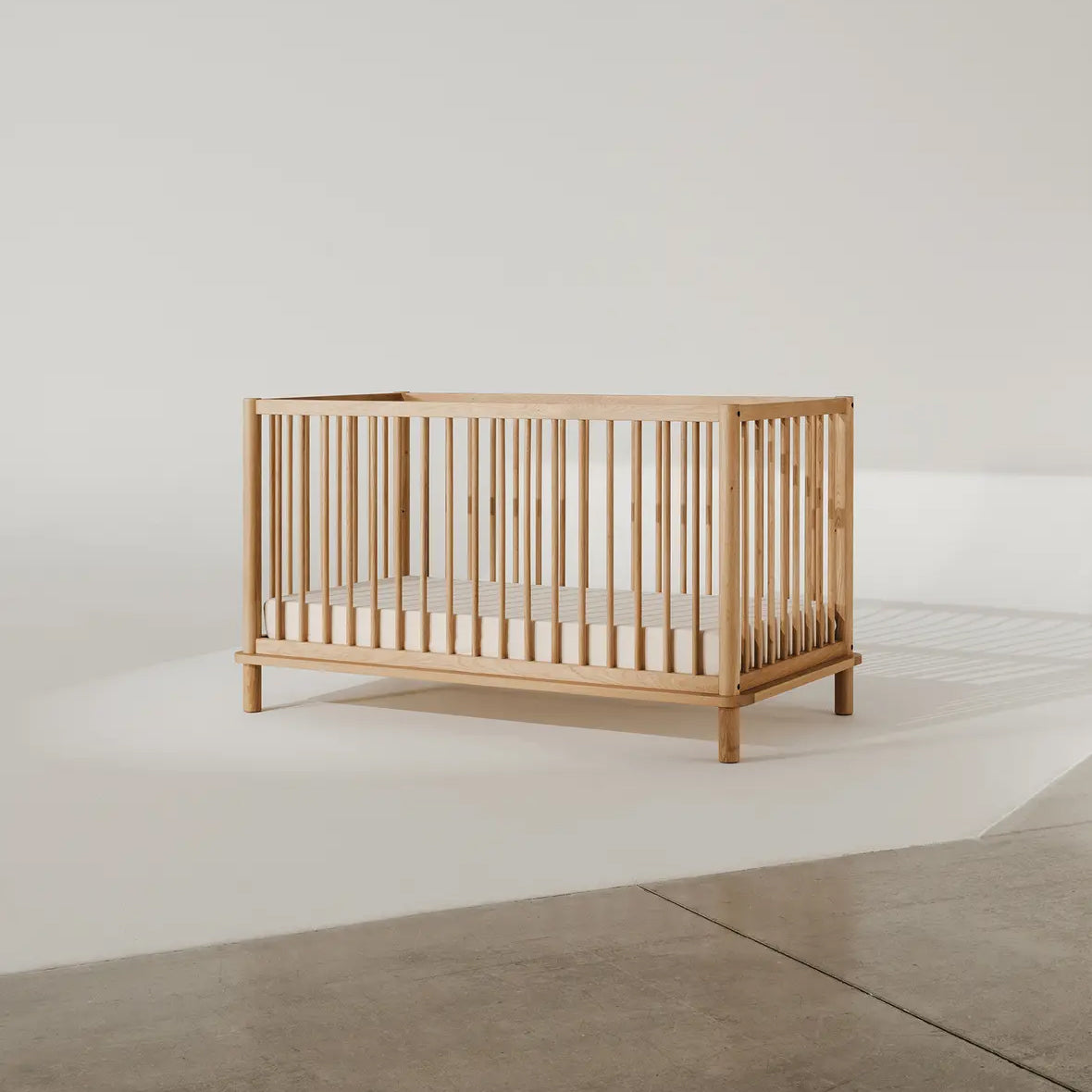 Nobodinoz Latitude Evolving Solid Oak Crib