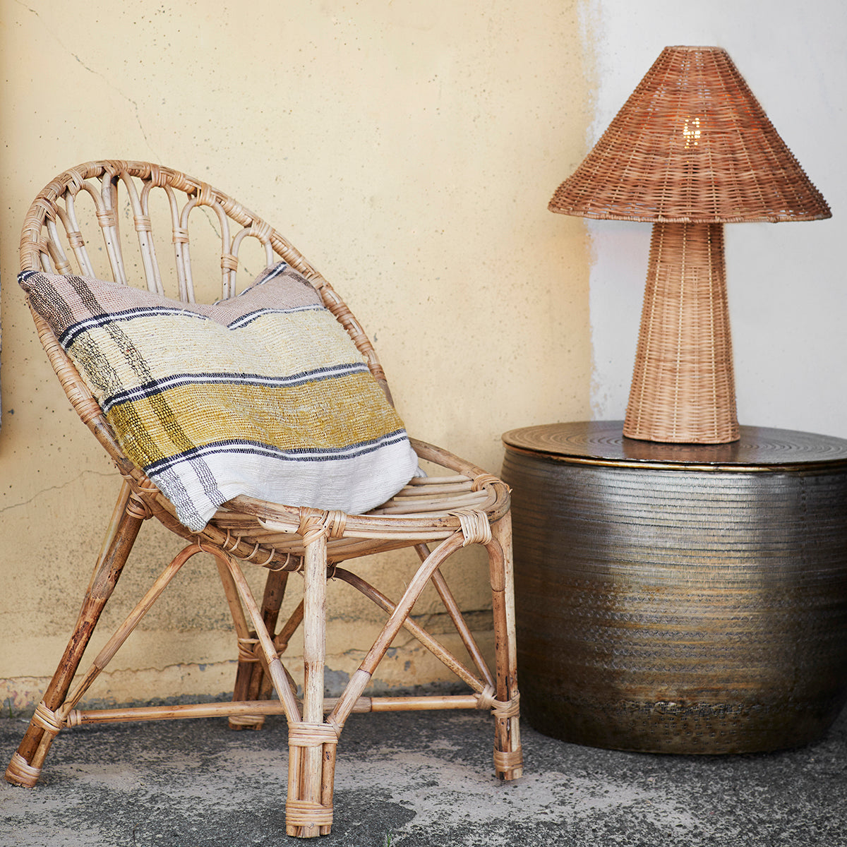 Rattan Table Lamp