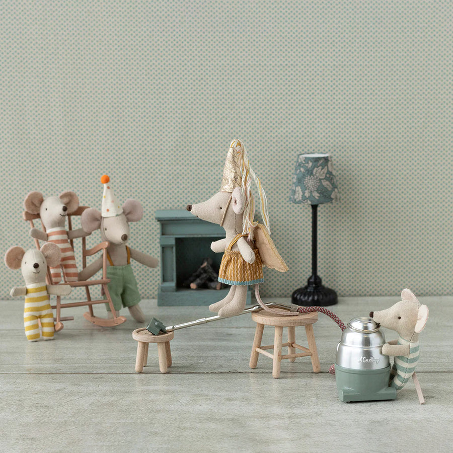 Pre-order Triplets Baby Mice in a Matchbox