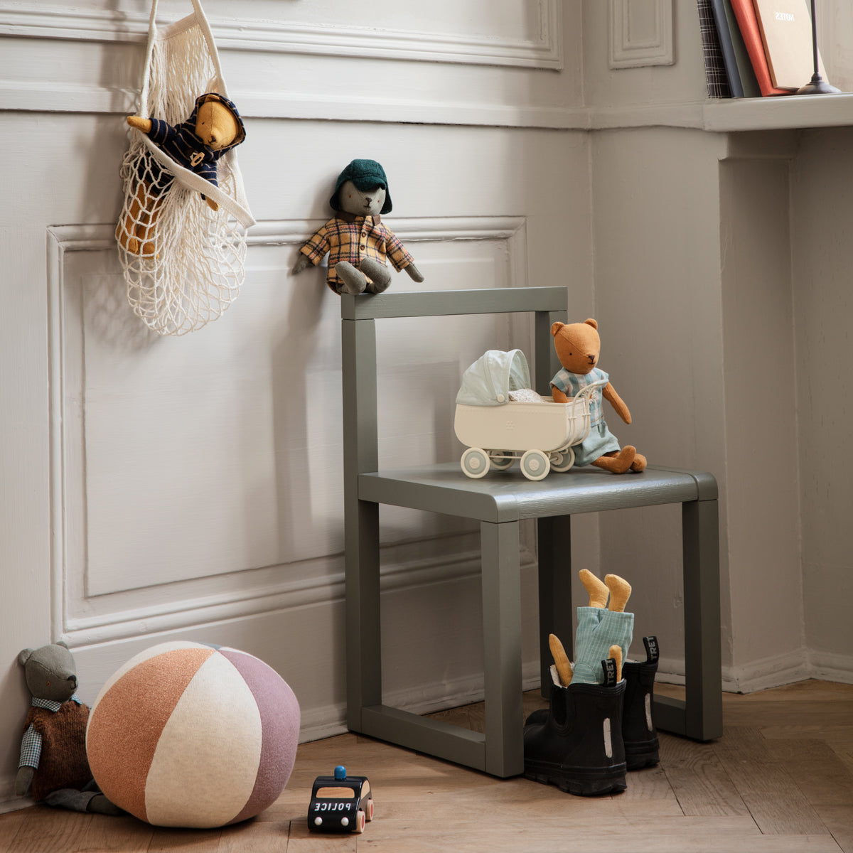 Maileg dress for teddy mum with beautiful embroidered details