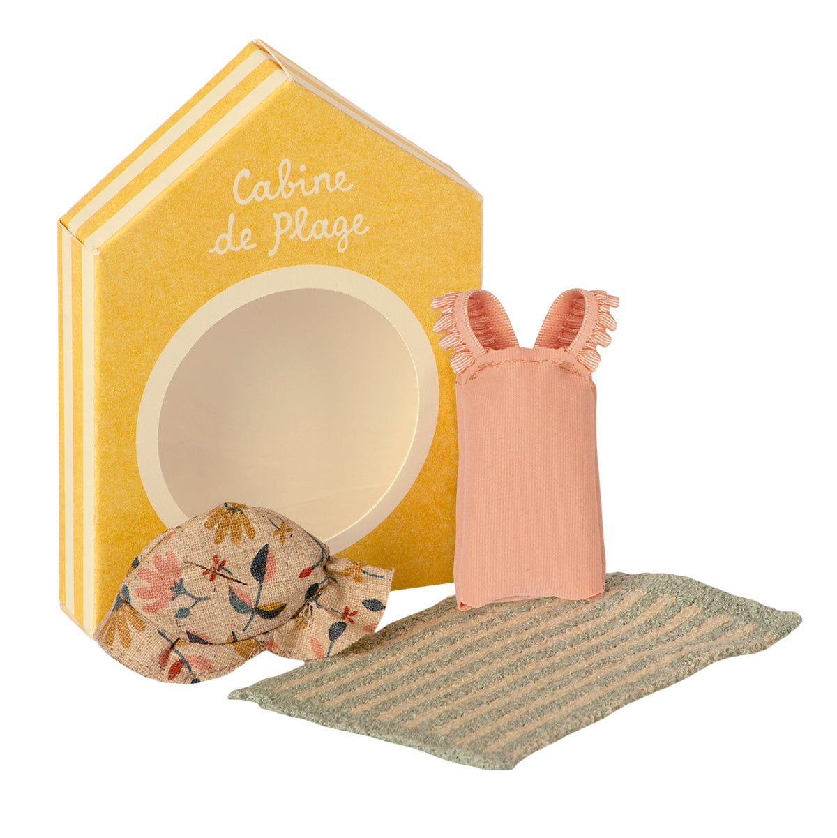 Beach set for big sister mouse