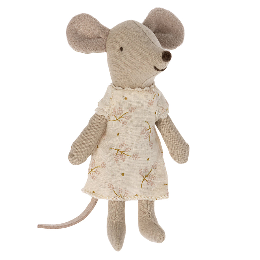 Nightgown For Little Sister Mouse