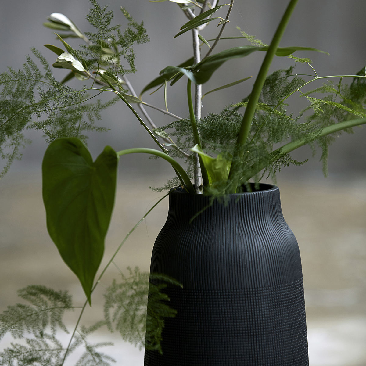 House Doctor Vase, Groove, Black 35cm