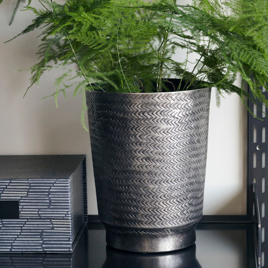 House Doctor Planter, Oli, Brushed black finish Large