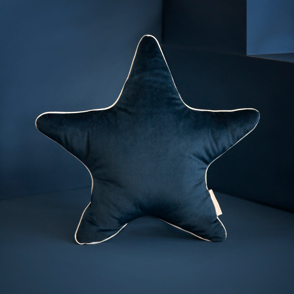 Nobodinoz Aristote cushion • velvet night blue