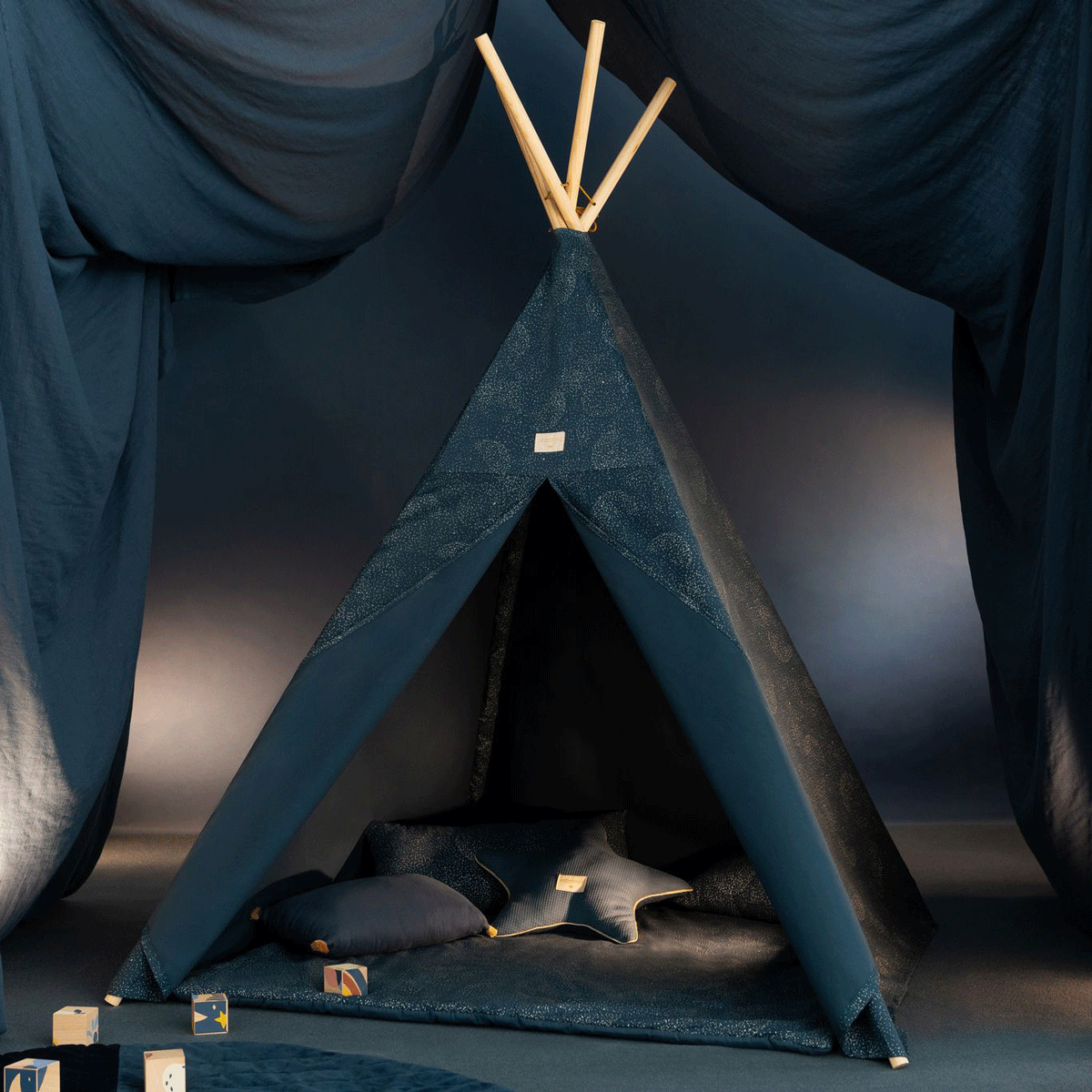 Nobodinoz Phoenix teepee • gold bubble night blue