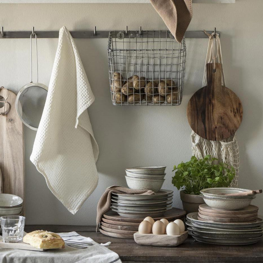 IB Laursen Tray / Plate Acacia Wooden Small 25cm Diameter