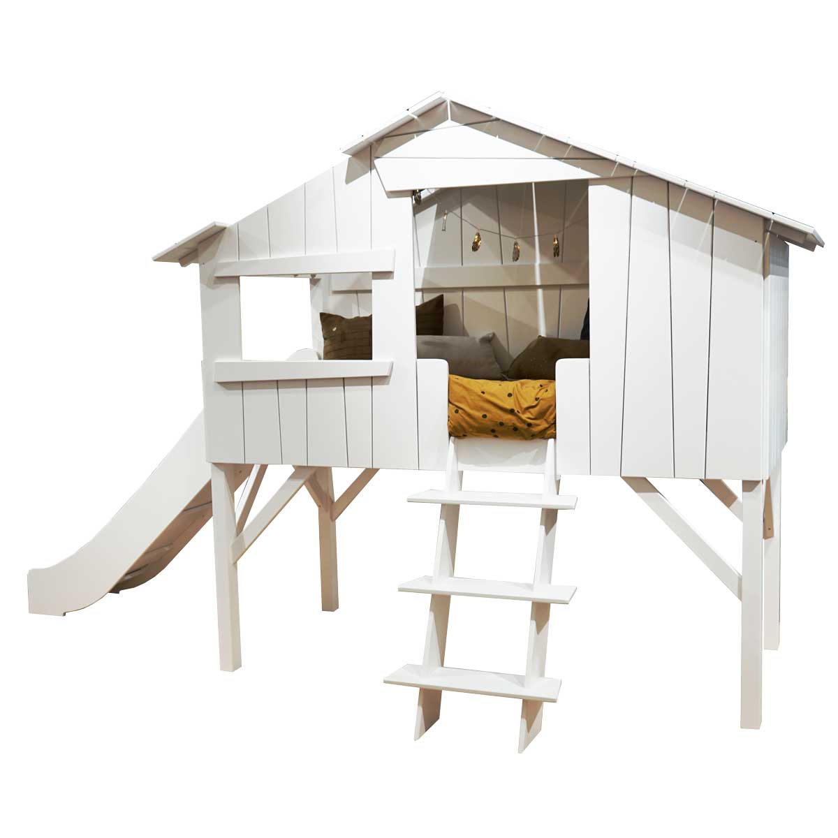 Tree house One Bed with Slide